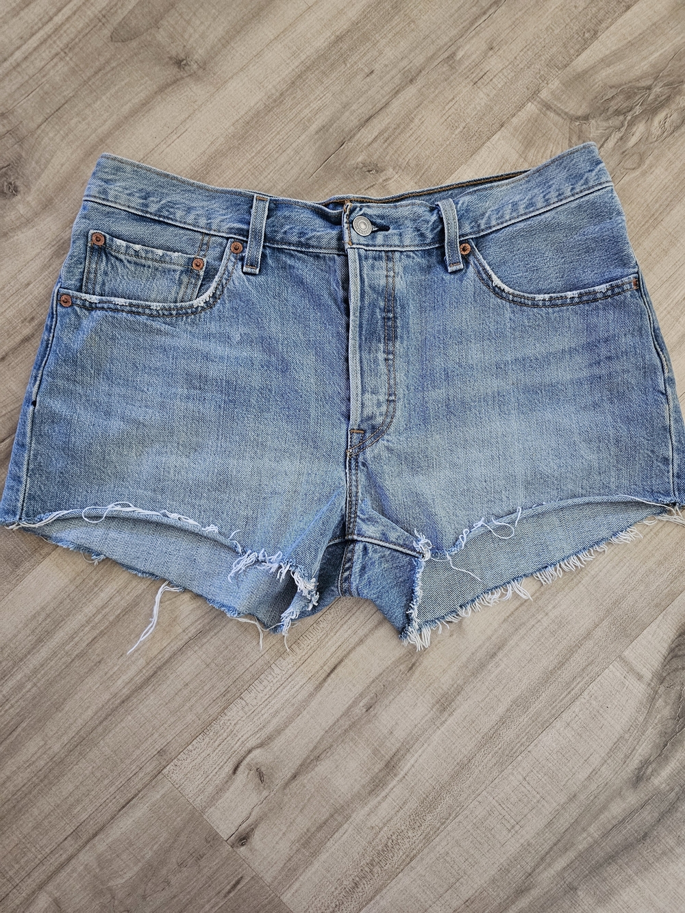Levi's 501 Light Blue Distressed Denim Cutoff Shorts Waist 31